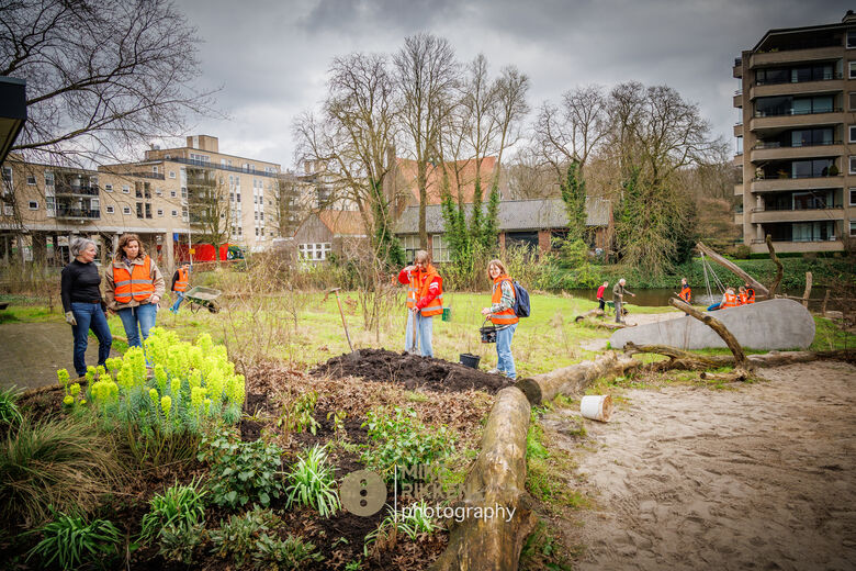 C Fotografie Mike Rikken Nijverdal Bedrijfsfotograaf Erasmus Almelo Het Erasmus DOET HR 2910